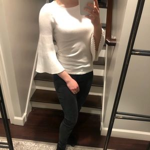 Ann Taylor top trumpet sleeve